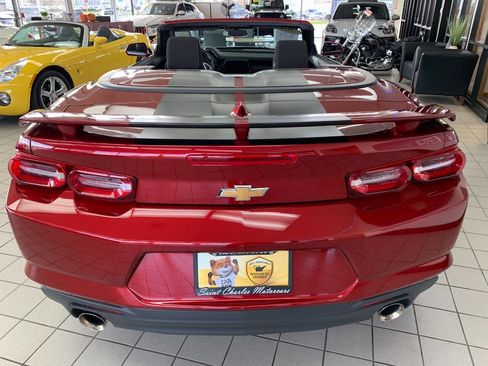 Used 2023 Chevrolet Camaro LT w/ Technology Package image 5