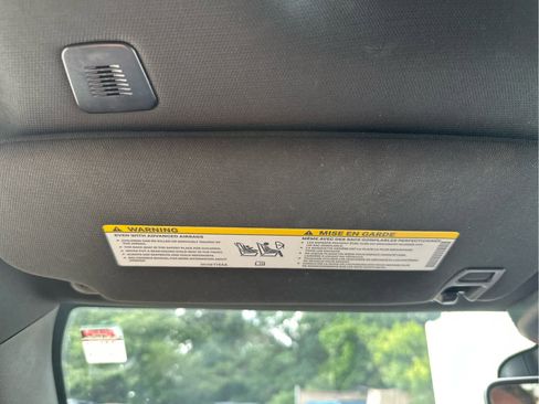 Used 2021 Jeep Grand Cherokee Limited image 39