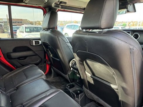 Used 2020 Jeep Gladiator Overland image 25