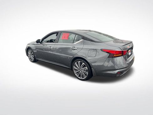 Certified 2025 Nissan Altima 2.5 SL image 51