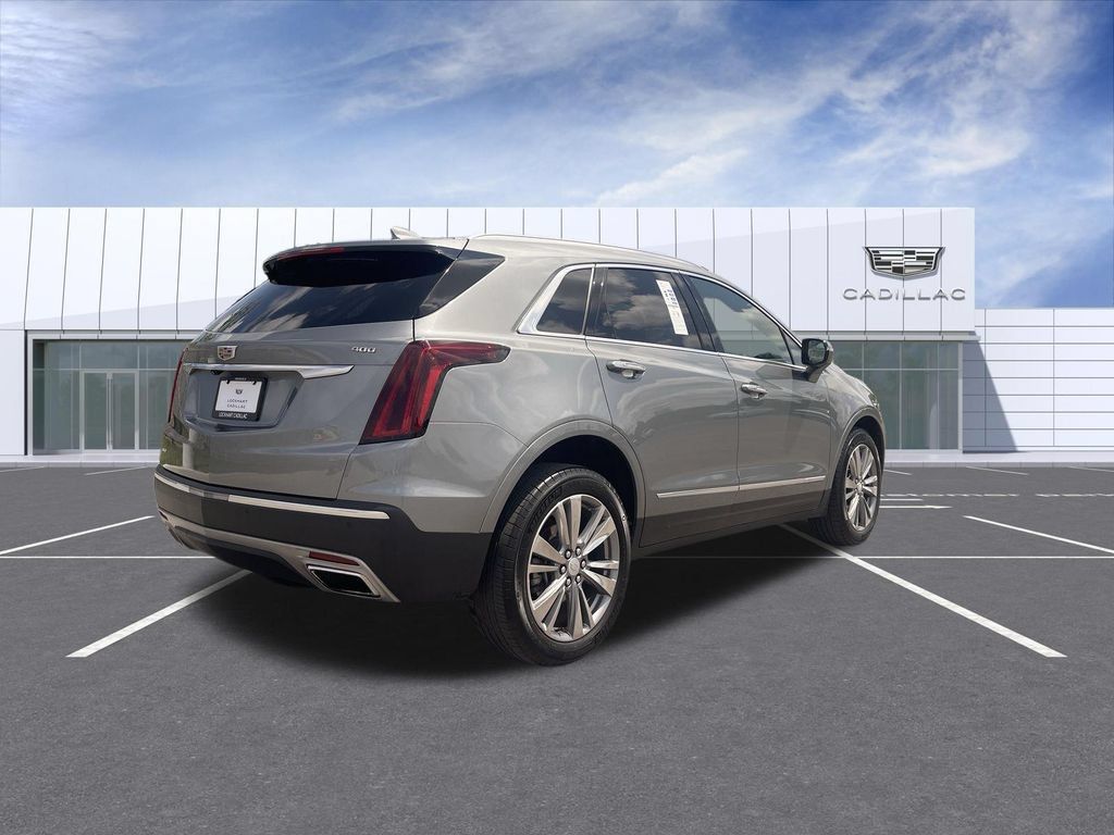 Used 2024 Cadillac XT5 Premium Luxury AWD/4WD image 8
