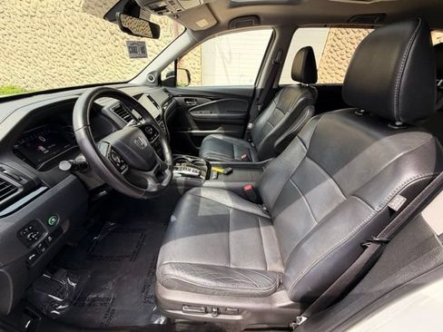 Used 2020 Honda Pilot Touring image 14