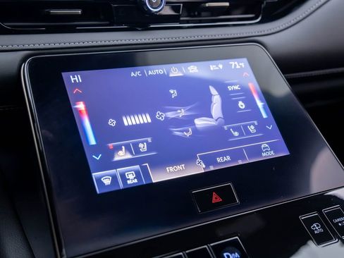 Certified 2026 INFINITI QX80 Autograph w/ Premium Cargo Package image 28