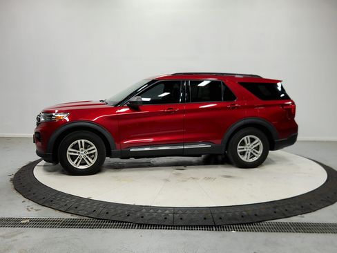 Used 2021 Ford Explorer XLT RWD image 5
