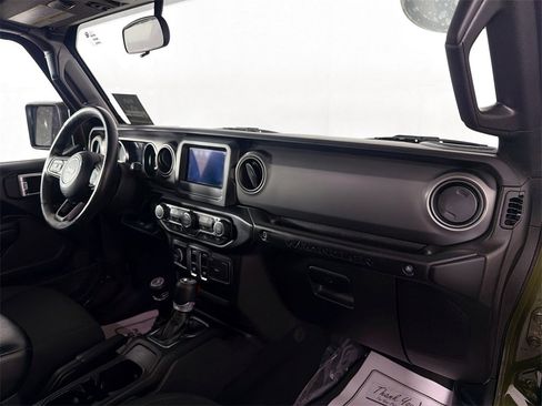 Used 2022 Jeep Wrangler Willys image 28