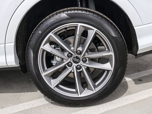 New 2025 Audi Q3 2.0T Premium image 14