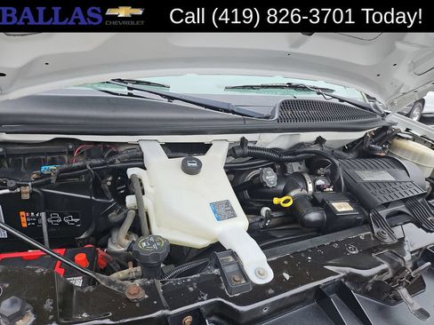 Used 2014 Chevrolet Express 2500 RWD image 30