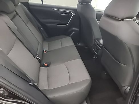 Used 2025 Toyota RAV4 XLE AWD/4WD image 18