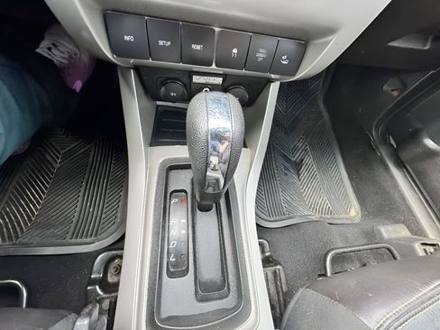 Used 2010 Ford Focus SES image 15