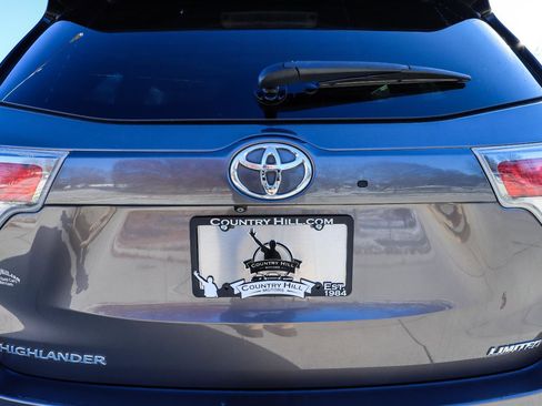 Used 2016 Toyota Highlander Limited image 46