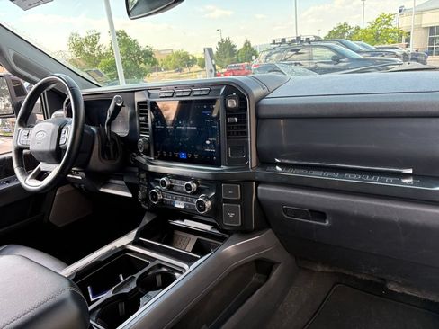 Used 2024 Ford F250 Lariat w/ Lariat Ultimate Package AWD/4WD image 31