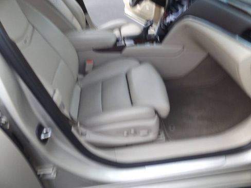 Used 2013 Cadillac XTS Luxury w/ Driver Awareness Package FWD image 22