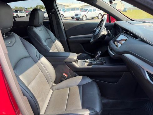 Used 2019 Cadillac XT4 Premium Luxury w/ Technology Package AWD/4WD image 20
