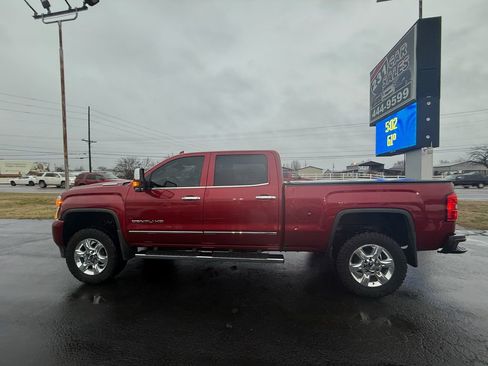 Used 2018 GMC Sierra 2500 Denali w/ Duramax Plus Package image 7