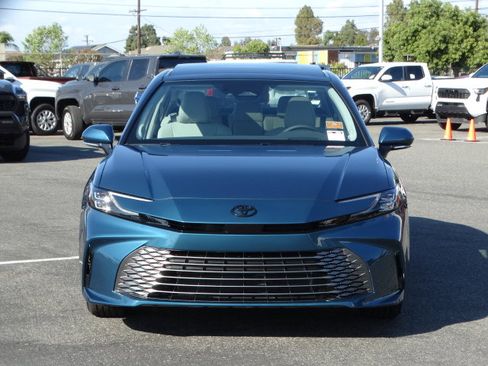 New 2026 Toyota Camry XLE image 3