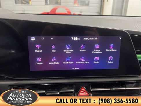 Used 2023 Kia Niro EX Touring image 31