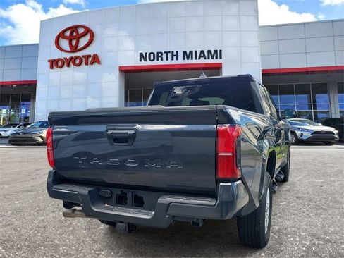 Used 2024 Toyota Tacoma TRD Sport image 4