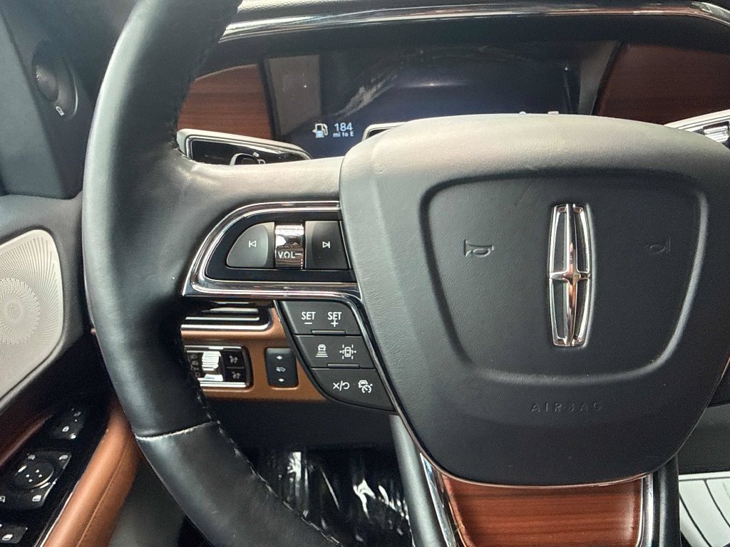 Used 2023 Lincoln Navigator Reserve AWD/4WD image 17