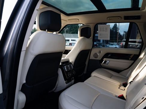Used 2021 Land Rover Range Rover Westminster Edition image 24