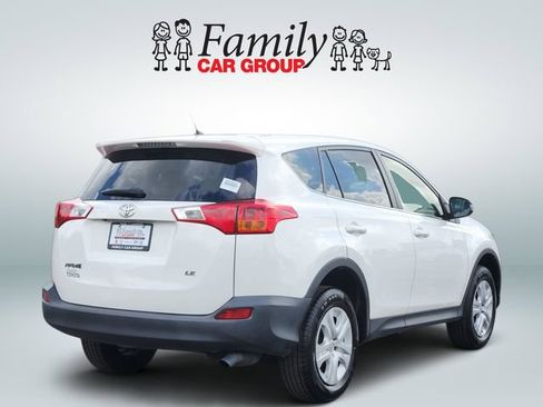 Used 2015 Toyota RAV4 LE FWD image 4
