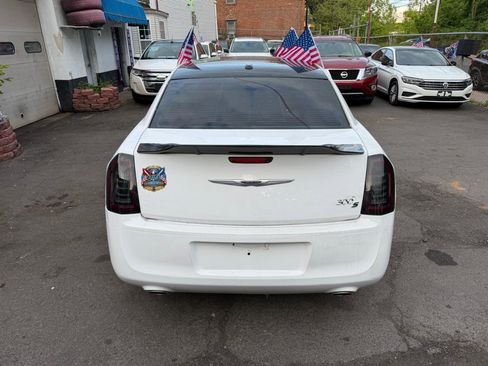 Used 2012 Chrysler 300 S RWD image 12