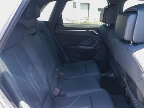 Used 2025 Audi Q3 2.0T Premium w/ Convenience Package AWD/4WD image 17