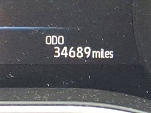 Used 2021 Toyota Avalon XLE image 21