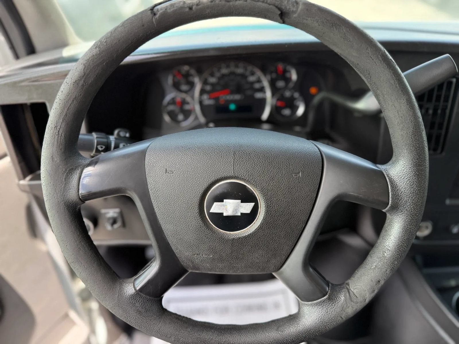 Used 2013 Chevrolet Express 2500 RWD image 18