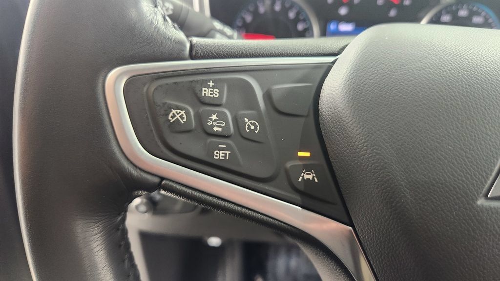 Used 2022 Chevrolet Equinox LT FWD image 23