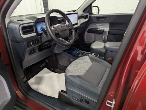 Used 2025 Ford Maverick XLT w/ XLT Luxury Package AWD/4WD image 14