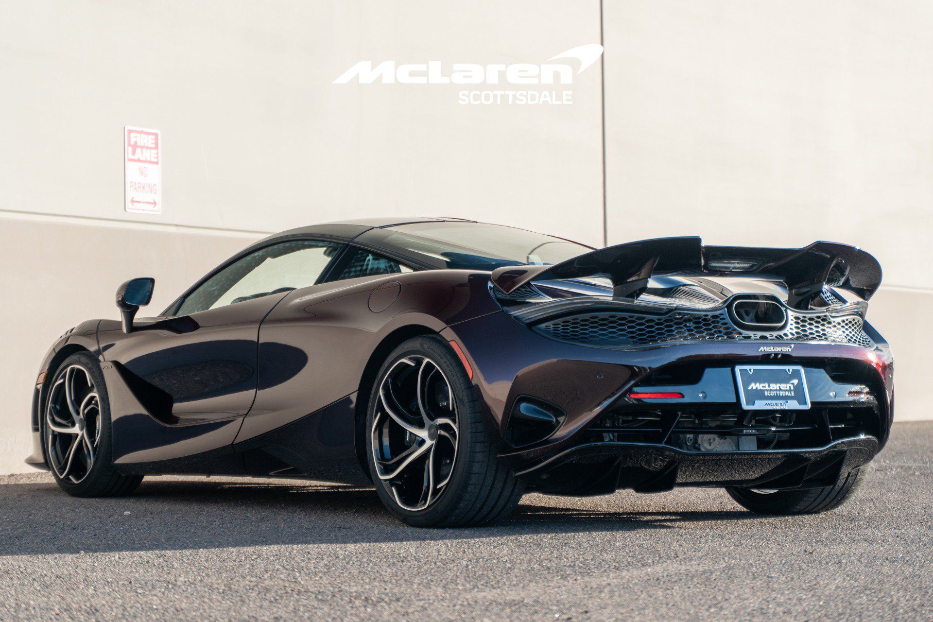 Used 2025 McLaren 750S RWD image 5