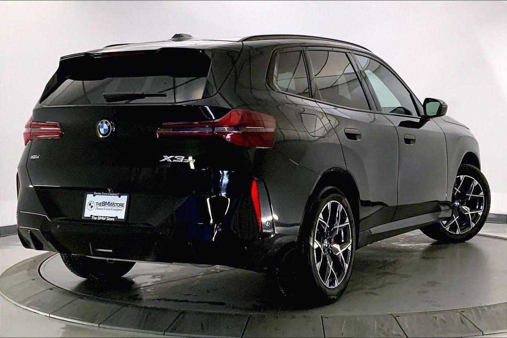 Certified 2026 BMW X3 xDrive30i w/ M Sport Package AWD/4WD image 12