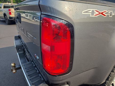 Used 2022 Chevrolet Colorado W/T w/ WT Convenience Package AWD/4WD image 16