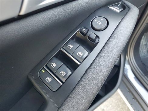 Used 2019 BMW X5 xDrive40i w/ Premium Package 2 image 17