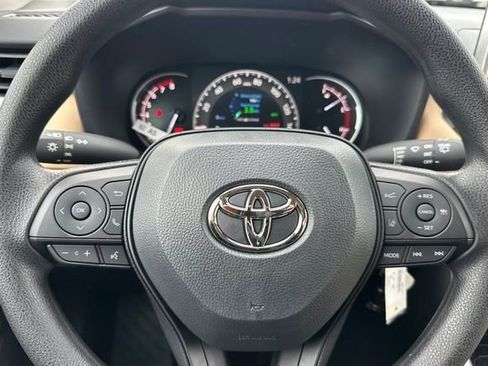 New 2025 Toyota RAV4 LE image 28