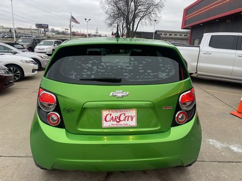 Used 2014 Chevrolet Sonic LT w/ LT Spring Promotional Package FWD image 4