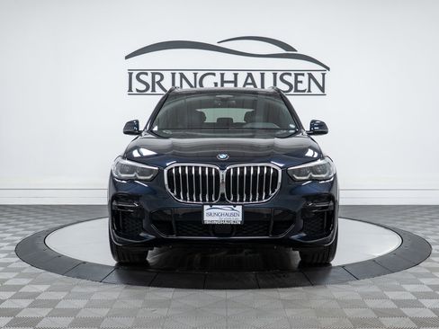 Certified 2022 BMW X5 xDrive40i w/ M Sport Package image 2