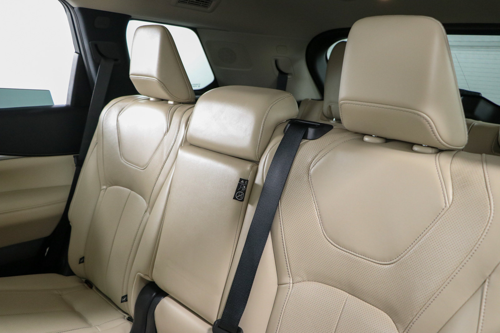 Used 2025 INFINITI QX60 Pure FWD image 25