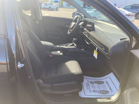 New 2026 Honda HR-V LX image 5