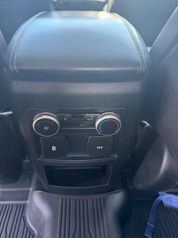 Used 2021 Ford Explorer XLT w/ Equipment Group 202A AWD/4WD image 11
