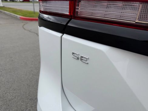 New 2026 Volkswagen Atlas Peak Edition AWD/4WD image 10