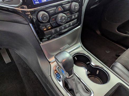 Used 2021 Jeep Grand Cherokee Laredo X image 29