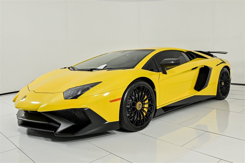 Used 2017 Lamborghini Aventador LP 750-4 Superveloce AWD/4WD image 8