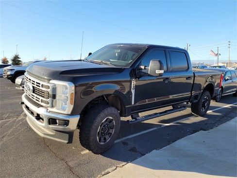Used 2024 Ford F250 XLT image 7