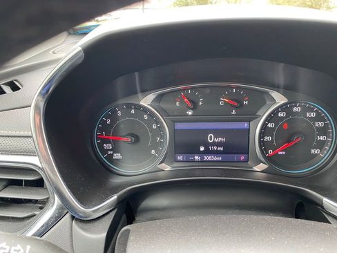 Used 2024 Chevrolet Equinox Premier AWD/4WD image 12