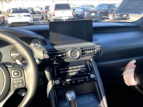 Used 2025 Lexus IS 300 F Sport image 9