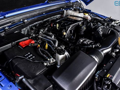 Used 2025 Jeep Wrangler Rubicon image 12