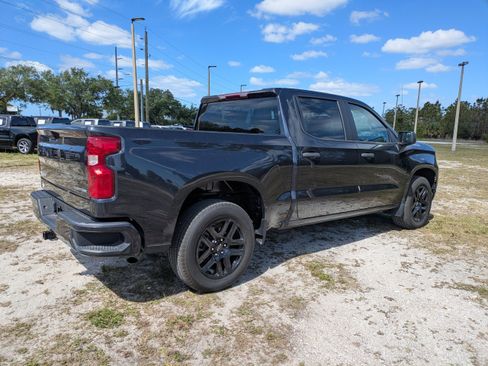 Used 2023 Chevrolet Silverado 1500 Custom image 4