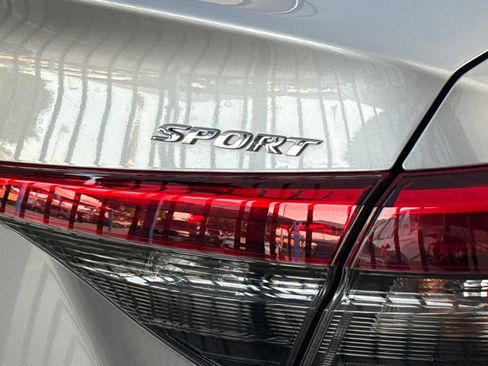 Used 2023 Honda Civic Sport image 8