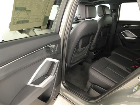 New 2025 Audi Q3 2.0T Premium image 27